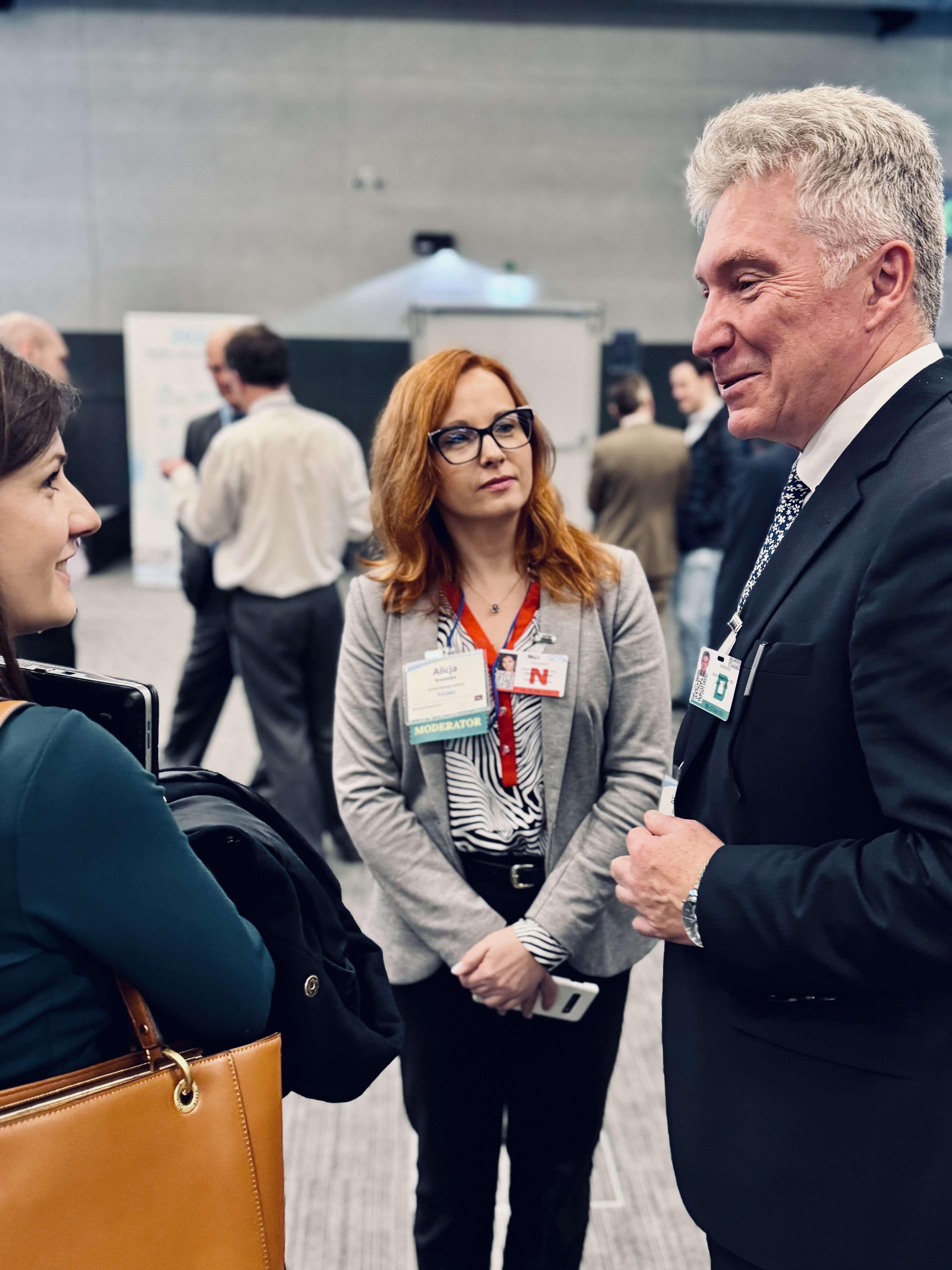 Attendees during a networking break at the 2024 Global Methane Forum in Geneva, Switzerland. <br><span class='small text-muted'>(2024, Geneva, Switzerland)</span>